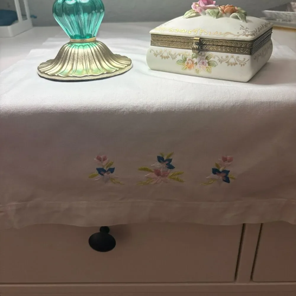 Vintage Hand Embroidered White Linen Table Runner Scarf